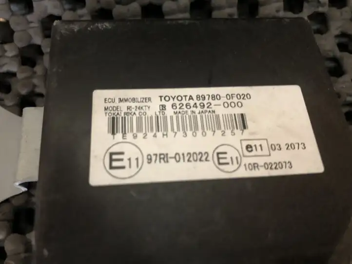 Toyota Corolla Verso AR10 (2004 - 2009) 626492000 Блок иммобилайзера — фото 2