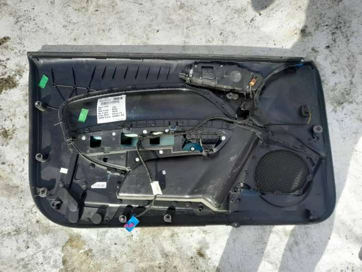 Audi A1 (2010 - 2014)  8x3868110 Обшивка передней двери