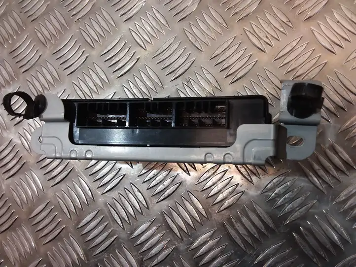Subaru Legacy (2003 - 2009) 88281AG671 Модуль комфорта — фото 4