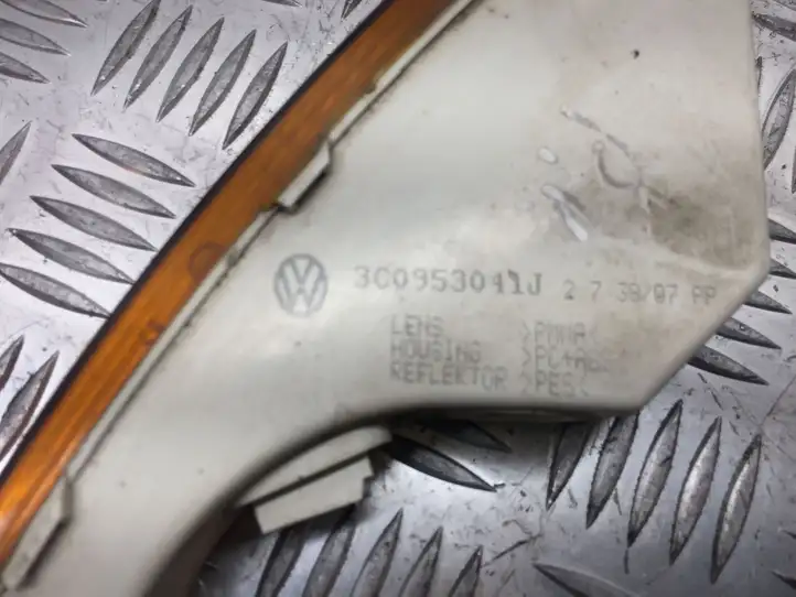 Volkswagen PASSAT B6 (2005 - 2010) 3C0953041J Указатель поворота передний — фото 2