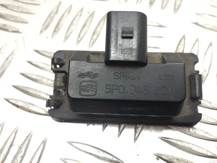 Seat Altea (2004 - 2009) 5P0943021 Подсветка номера — фото 2
