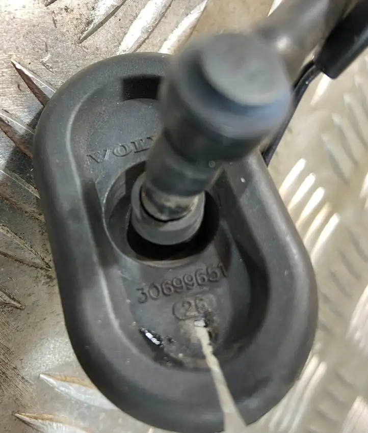 Volvo S80 (2009 - 2013) 30699651 Форсунка омывателя лобового стекла — фото 2