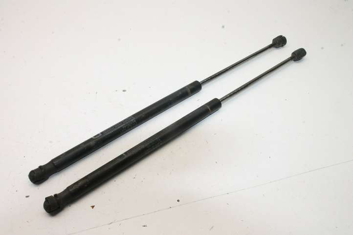 Mitsubishi Outlander (2007 - 2012)  5802A304 Притягиватель задней крышки