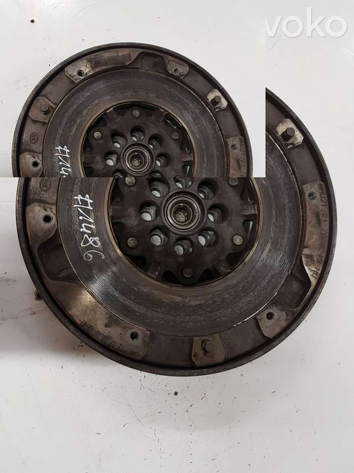 BMW 3 F30 F35 F31 (2012 - 2018)  7638349 Маховик