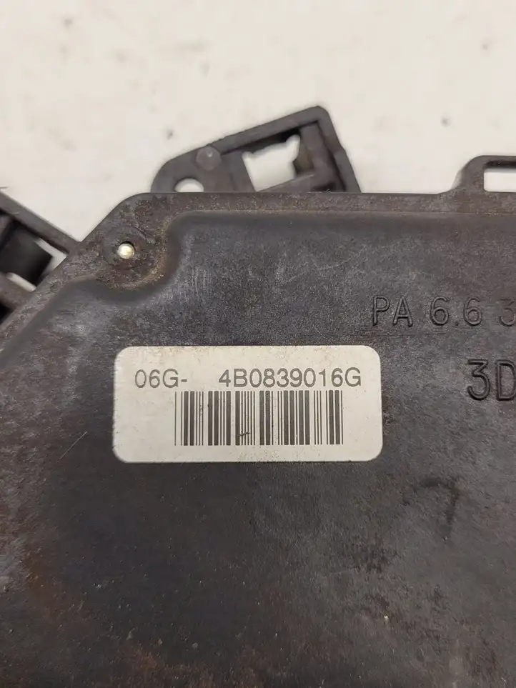 Audi A6 S6 C5 4B (2001 - 2004) 4B0839016G Замок задней двери — фото 3