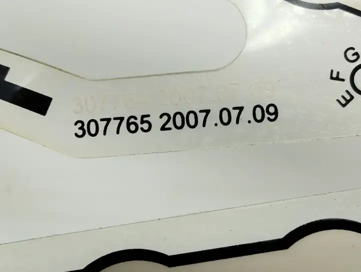 Mercedes-Benz C W204 (2007 - 2014) A2048705851 Датчик занятости сиденья — фото 8