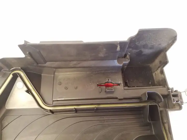 Mercedes-Benz B-class W246 (2014 - 2018) A2465400182 Крышка ящика предохранителей — фото 2