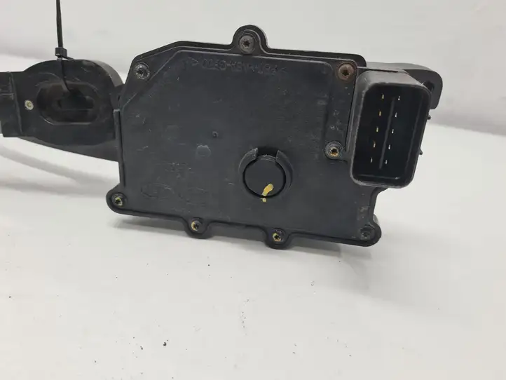 Hyundai Santa Fe (2012 - 2015) 791702W000 Датчик удара SRS — фото 5