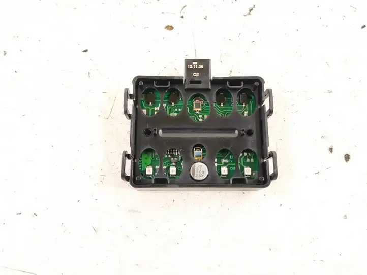 Mercedes-Benz C W203 (2000 - 2007)   Датчик дождя