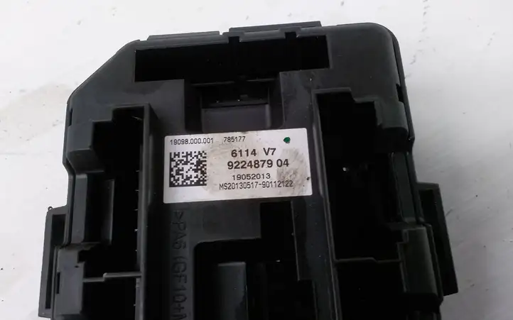 BMW 3 F30 F35 F31 (2012 - 2018) 9224879 Блок предохранителей — фото 3