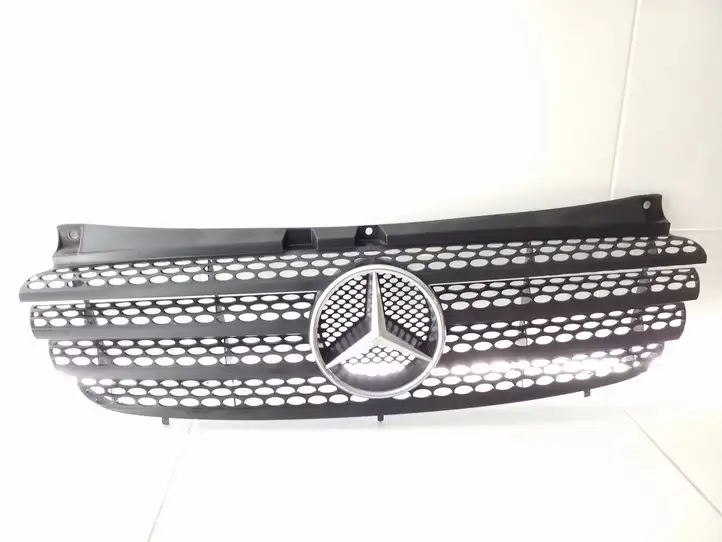 Mercedes-Benz Vito Viano W639 (2010 - 2015) A6398800185 Верхняя решетка радиатора — фото 1