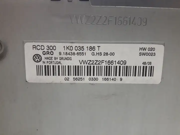 Volkswagen PASSAT B6 (2005 - 2010) 1K0035186T Магнитола / мультимедийная система — фото 3