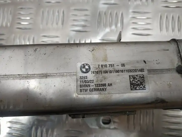 BMW 3 E90 E91 (2005 - 2012) 781075106 Охладитель клапана EGR — фото 2