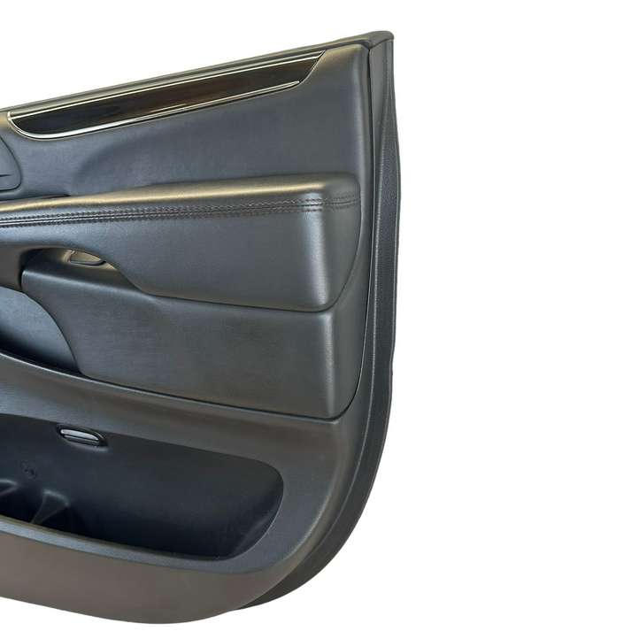 Dodge Grand Caravan (2007 - 2020)  5NX182X9AD Обшивка передней двери