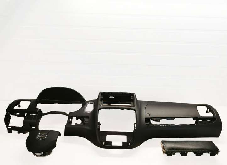 Dodge Grand Caravan (2007 - 2020)  P1PE44DX9AP Панель