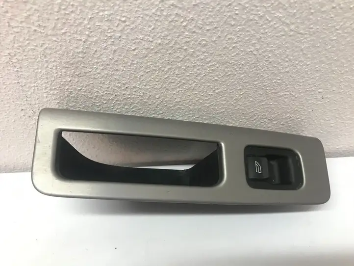 Volvo V50 (2004 - 2008) 8663819 Кнопка стеклоподъемников — фото 7