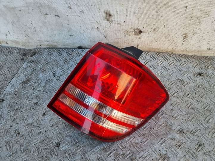Dodge Journey (2007 - 2011)  05067784AD Задний фонарь в кузове