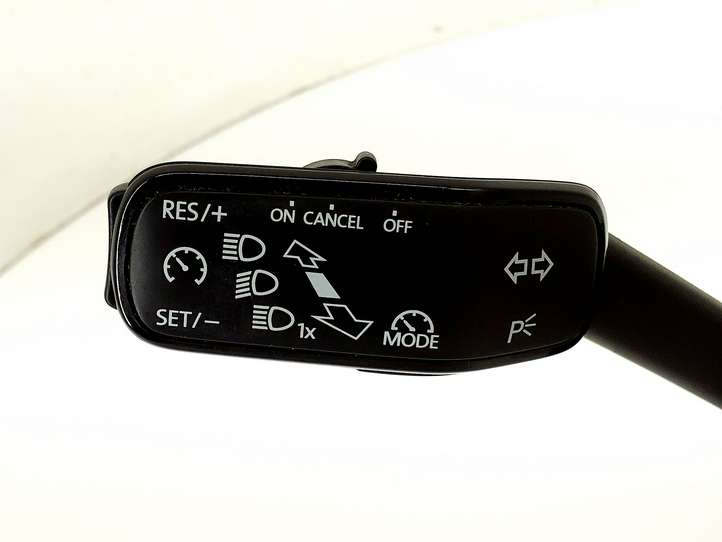 Skoda Fabia Mk3 (NJ) (2015 - 2021)  2Q0953502C Комплект ручек