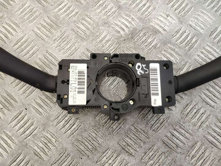 Skoda Fabia Mk1 (6Y) (1999 - 2007)  8L0953513G Комплект ручек