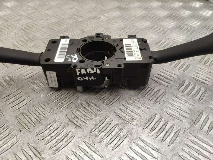 Skoda Fabia Mk1 (6Y) (1999 - 2007)  8L0953513G Комплект ручек