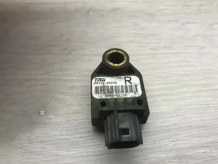 Toyota Avensis T250 (2003 - 2006) 8917305030 Датчик удара SRS — фото 1