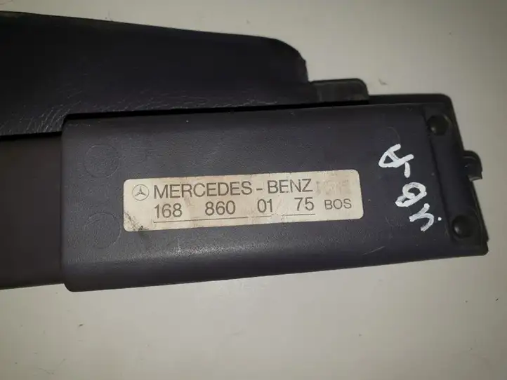 Mercedes-Benz A W168 (1997 - 2004) 1688600175 Шторка — фото 5