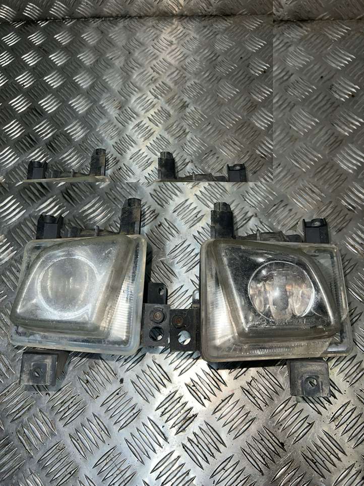 Opel Vectra (2005 - 2009)  19A109B Передняя противотуманная фара