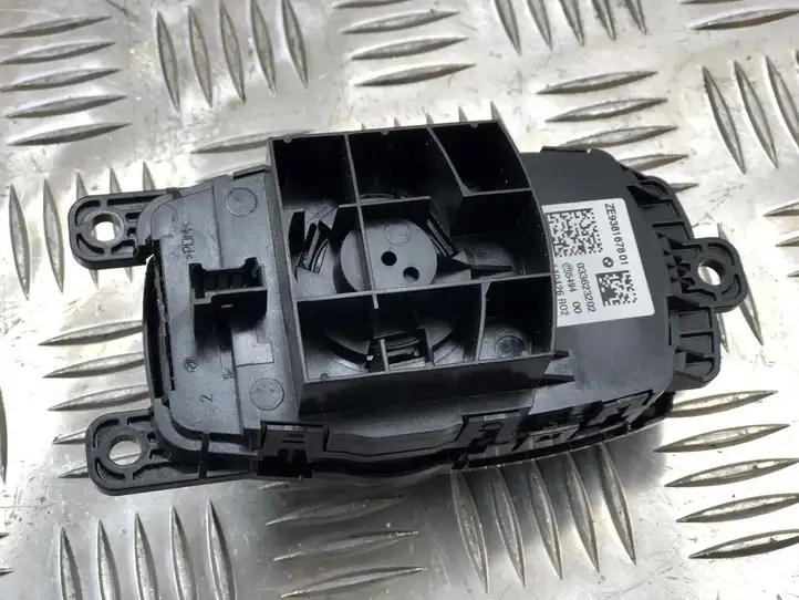 BMW 3 F30 F35 F31 (2012 - 2018) ZE938167801 Контроллер мультимедийной системы — фото 2