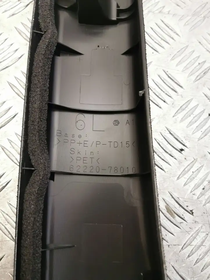 Lexus NX (2014 - 2017) 6222078010 Обшивка стойки A — фото 2