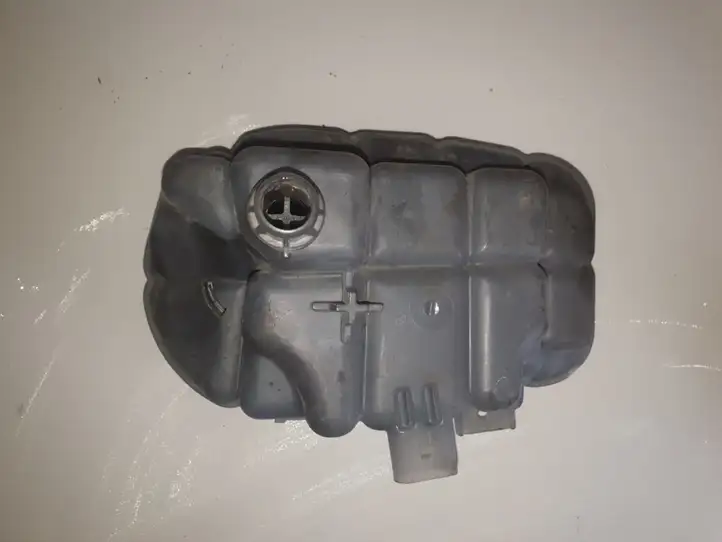 Audi A6 C7 (2011 - 2014) 4G0121403D Расширительный бачок — фото 4