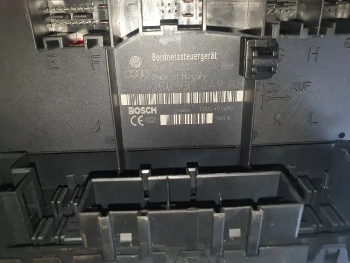 Volkswagen PASSAT B6 (2005 - 2010) 3C0937049AH Модуль комфорта — фото 4