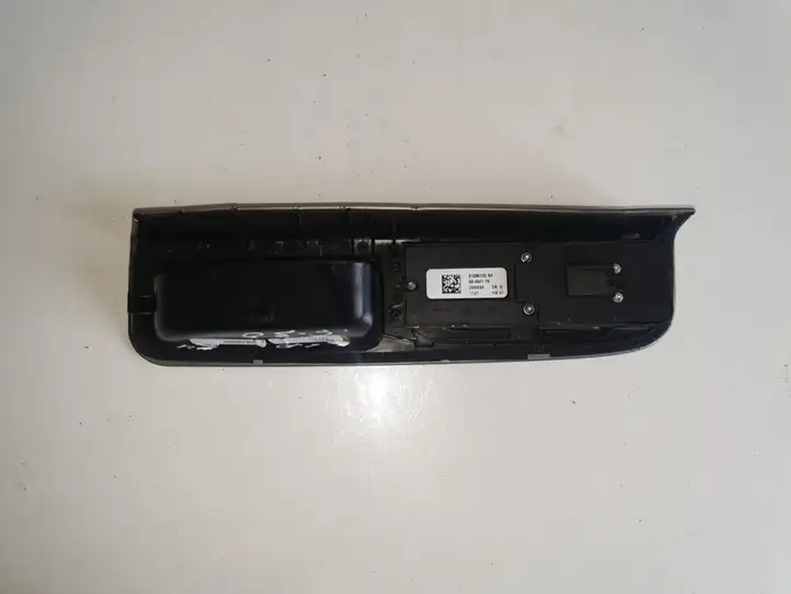 Volvo C30 (2007 - 2010) 31295125 Кнопка стеклоподъемников — фото 2