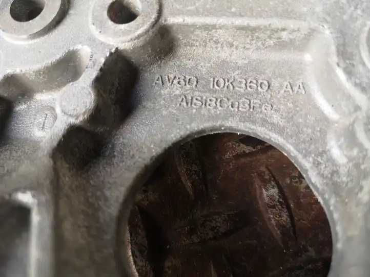 Ford Mondeo MK V (2014 - ) AV6Q10K360AA Кронштейн компрессора кондиционера воздуха — фото 2