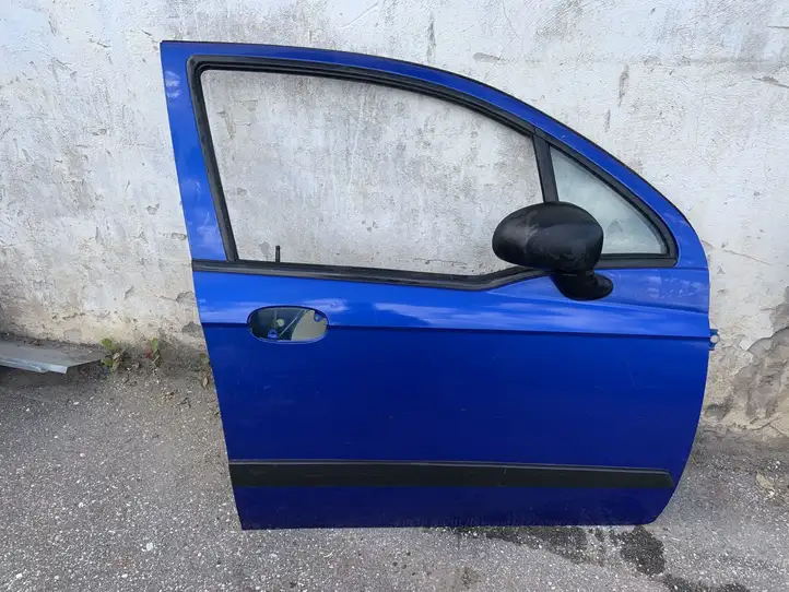 Chevrolet Spark (2005 - 2009) Дверь — фото 1