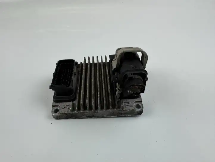 Opel Zafira B (2003 - 2006) 55354782 Блок управления двигателем (ECU) — фото 3