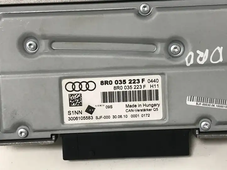 Audi A5 8T 8F (2007 - 2011) 8R0035223F Усилитель звука — фото 4