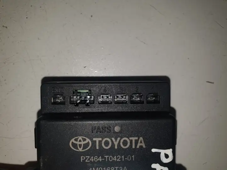 Toyota Avensis T250 (2003 - 2006) PZ464T042101 Блок управления парктрониками — фото 3