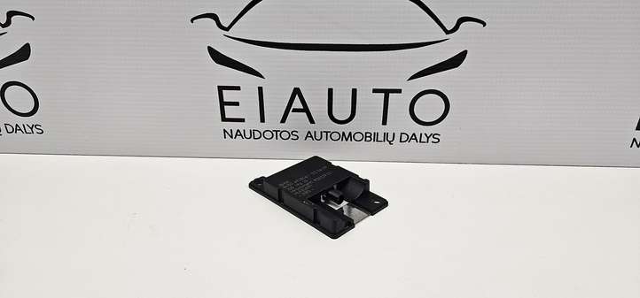 BMW X5 E70 (2006 - 2013)  6928461 Антенна Bluetooth
