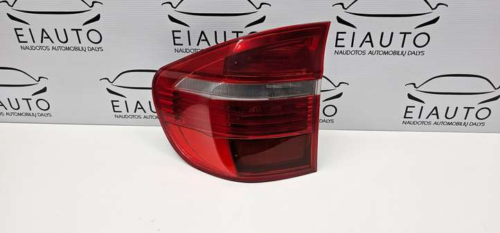 BMW X5 E70 (2006 - 2013)  7200817 Задний фонарь в кузове
