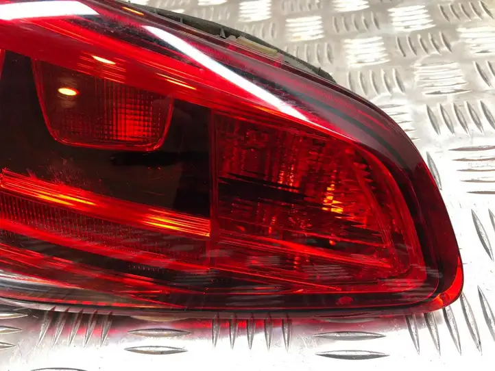 Volkswagen Golf VII (2013 - 2019) 5G0945093AF Задний фонарь в крышке багажника — фото 4