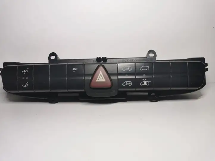 Mercedes-Benz Vito Viano W639 (2010 - 2015) 63954546073311030103 Включатель аварийных фонарей — фото 1