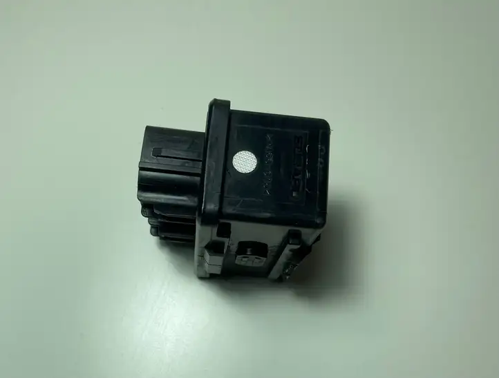 Subaru Forester SH (2008 - 2013) 86121FJ002 Реле стеклоочистителей — фото 3