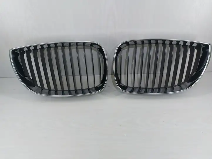 BMW 1 E81 E87 (2004 - 2011) L511370771299 Передняя решетка — фото 1