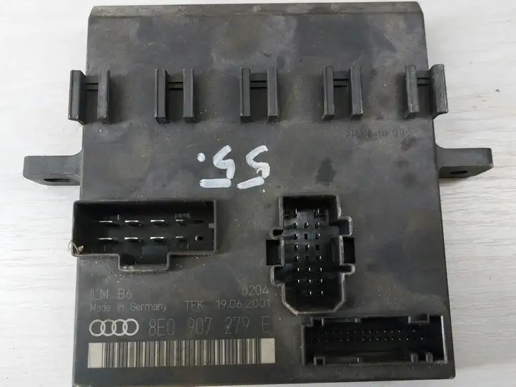 Audi A4 S4 B6 8E 8H (2000 - 2006) 8E0907279E Модуль комфорта — фото 1