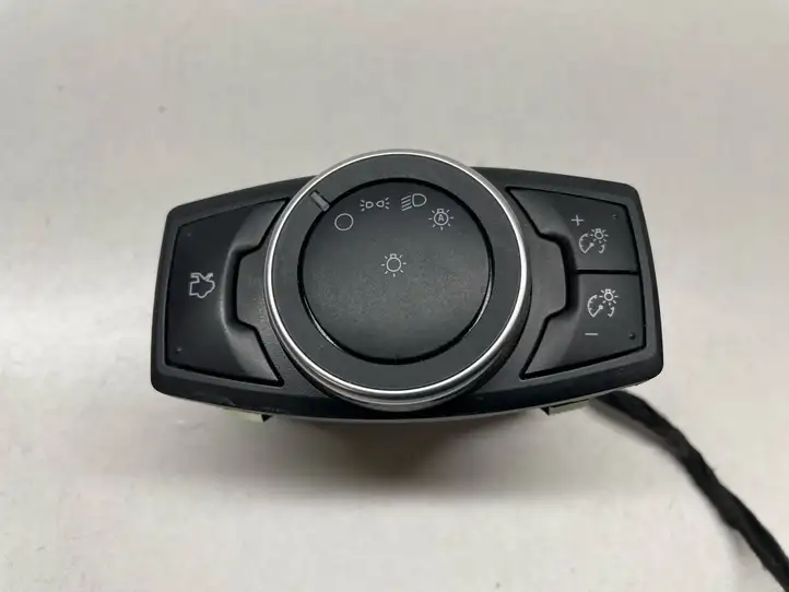 Ford Focus (2015 - 2019) F1ET13A024KA Включатель фонарей — фото 1