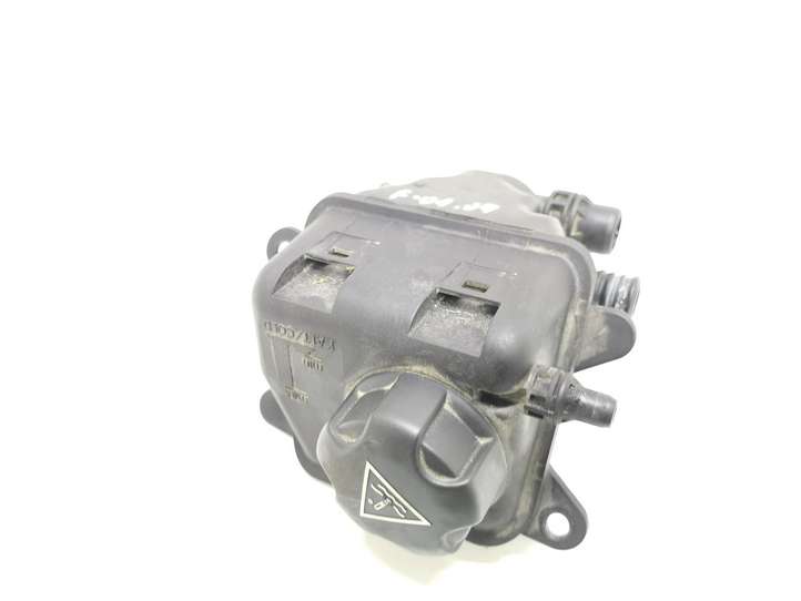 BMW 7 F01 F02 F03 F04 (2008 - 2016)  17137575578 Расширительный бачок охлаждающей жидкости