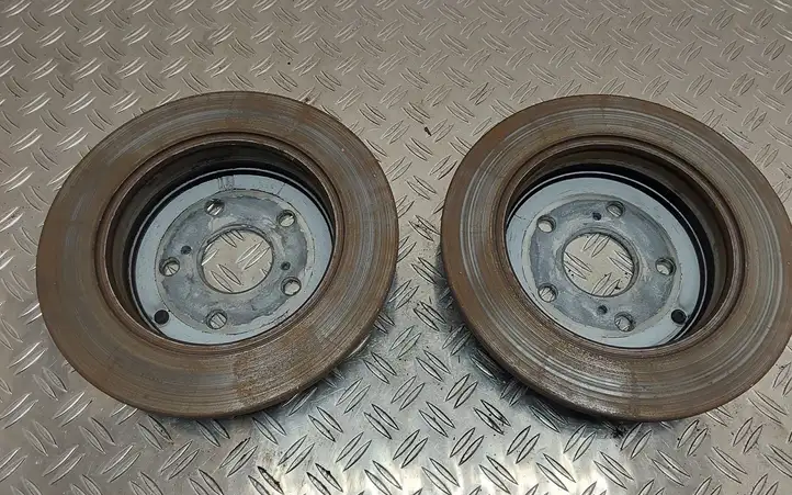 Toyota Corolla Verso AR10 (2004 - 2009) Тормозной диск задний — фото 2
