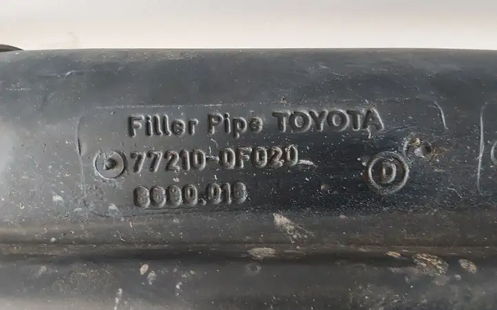 Toyota Corolla Verso AR10 (2004 - 2009) 772100F020 Топливная наливная труба — фото 3