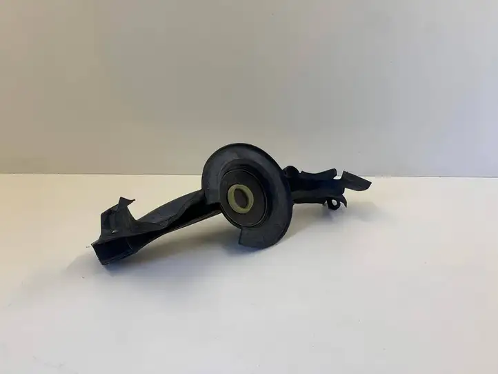 BMW 1 F20 F21 (2011 - 2019) 7307863 Уплотнитель подкапотного пространства — фото 1