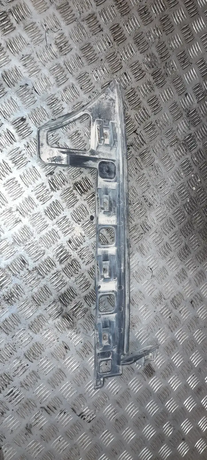 Volkswagen PASSAT B6 (2005 - 2010) 3C5807393 Кронштейн заднего бампера — фото 2